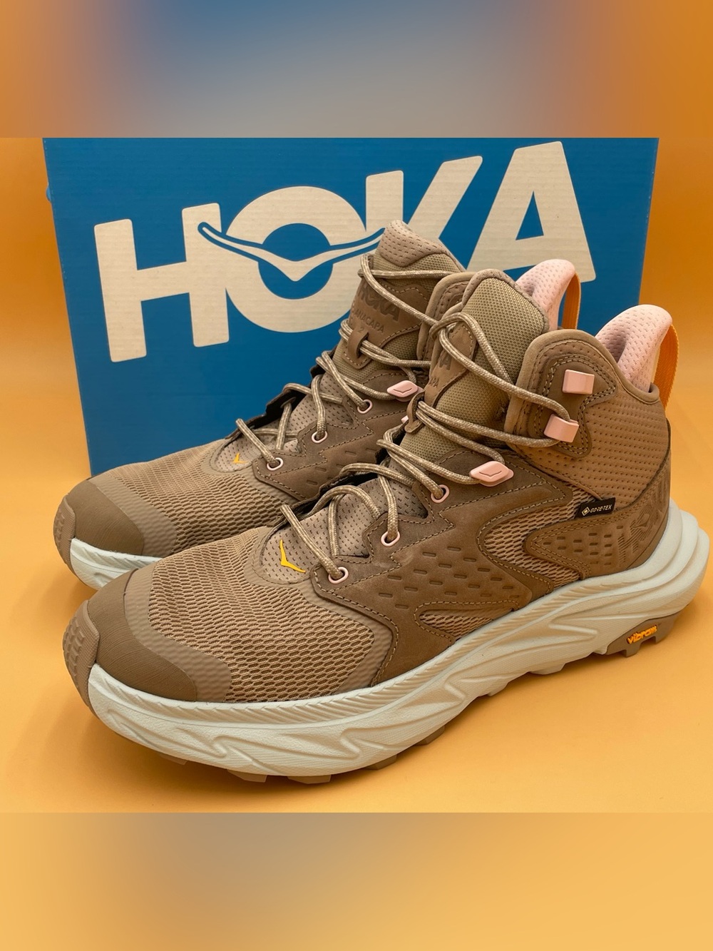 Size 11 B Hoka One Women Anacapa 2 Mid GTX Boots Dune / Brown 1142831